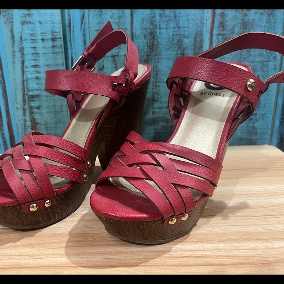 Heels - Picture 2 of 5